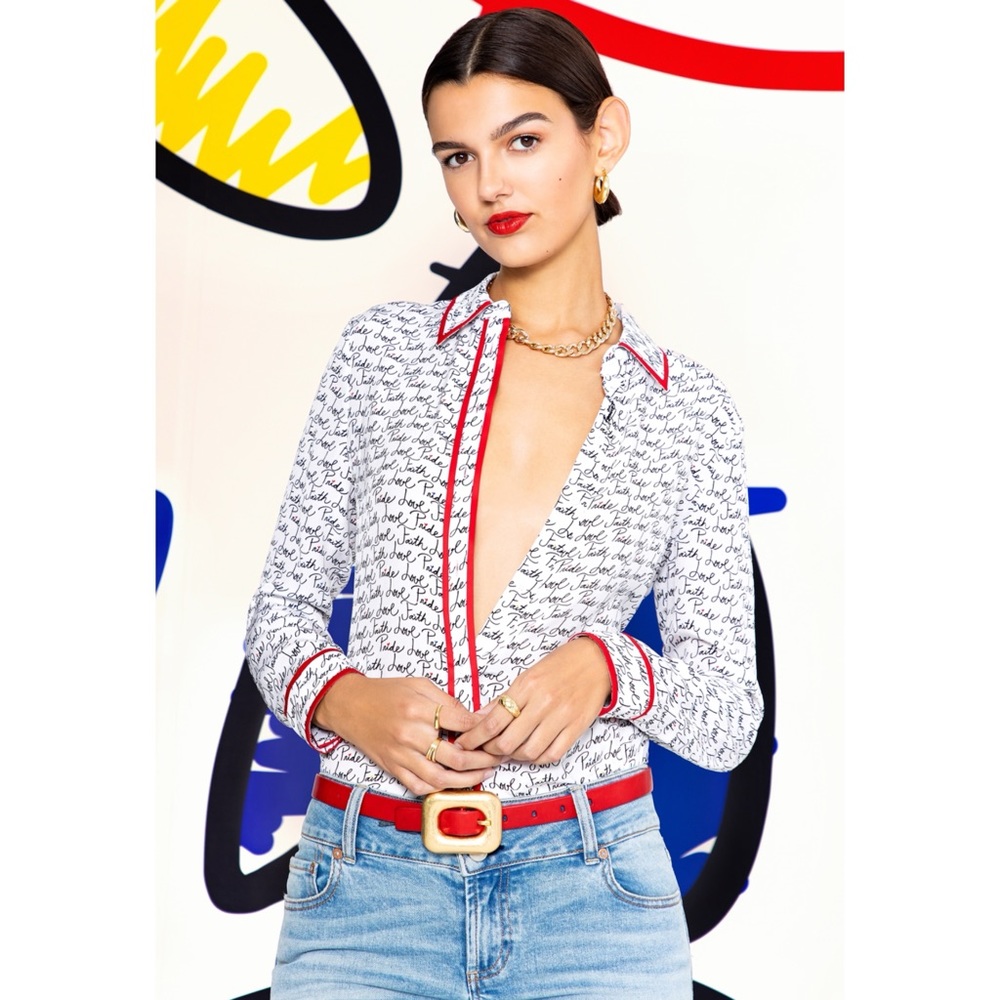 Alice + Olivia White Script Print Blouse with Red Trim